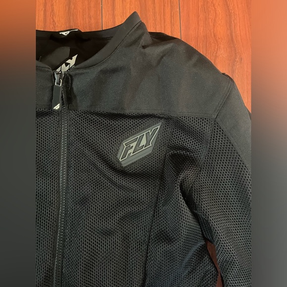 Men’s Flux Air Mesh Jacket - Picture 9 of 11